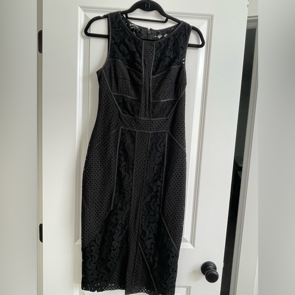 BEBE Black Sleeveless Sheath Dress Scoop Neck Midi it runs small